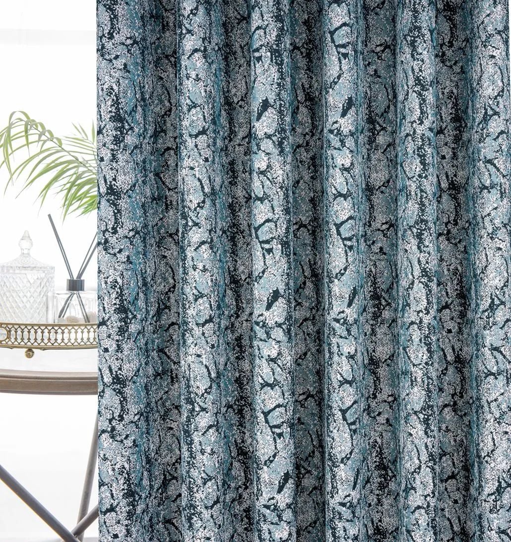 Foulola News:Luxury Jacquard 7885 Series Vivid Decorative Fabric details