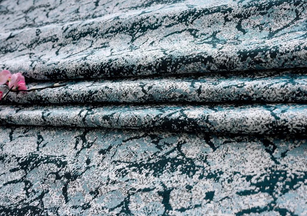 Foulola News:Luxury Jacquard 7885 Series Vivid Decorative Fabric details