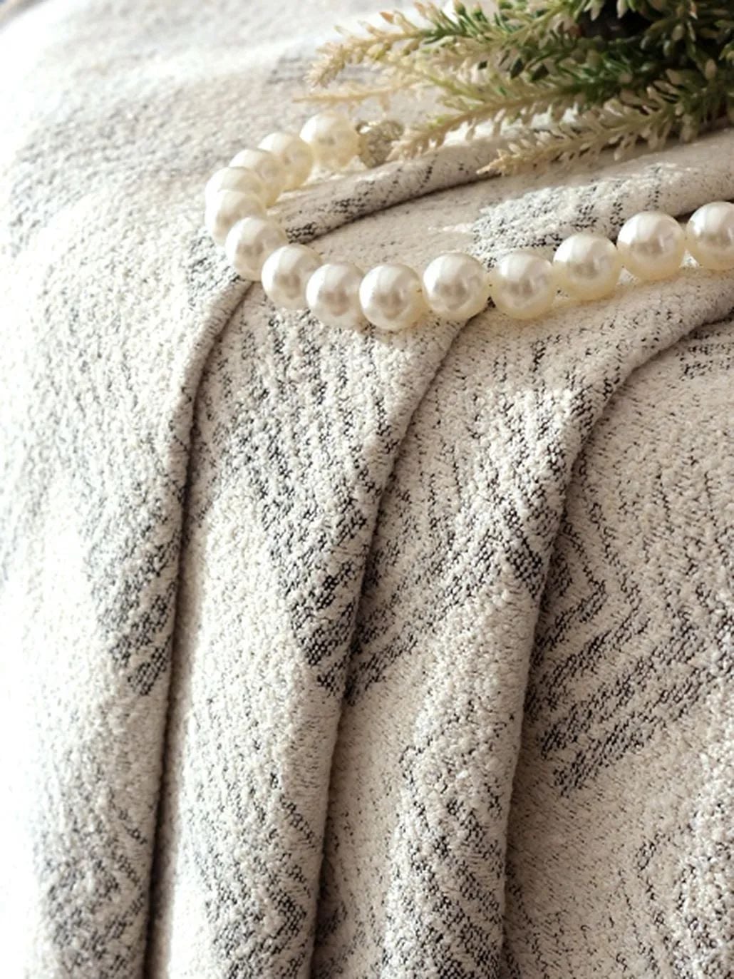 Foulola News:Jacquard Velvet Sofa Fabric , Velvet- 01 details