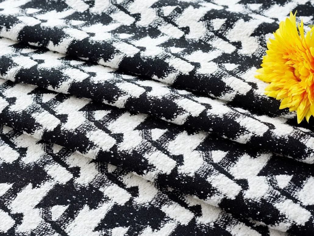 Foulola News:High Grade Jacquard Sofa Fabric - 3 details