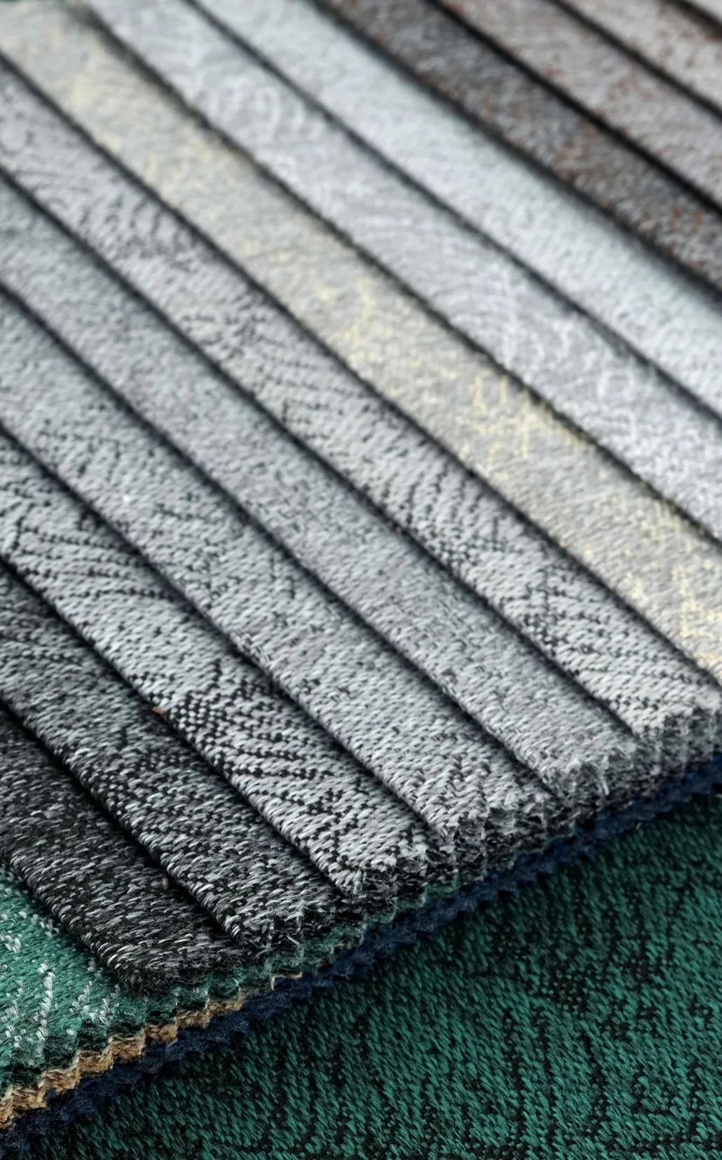 Foulola News:Jacquard Sofa Fabric-18 Series manufacture