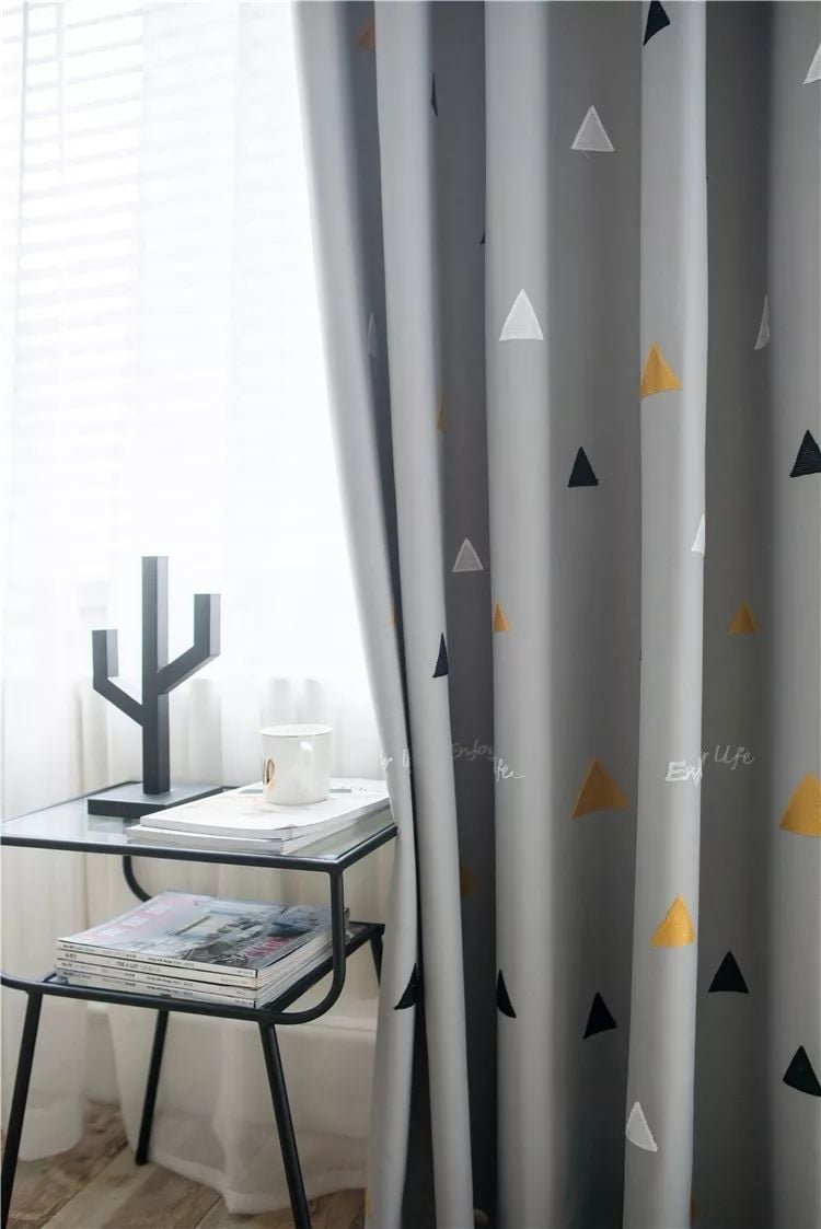 Foulola News: Simple Europe Style Triangle Embroidered supplier