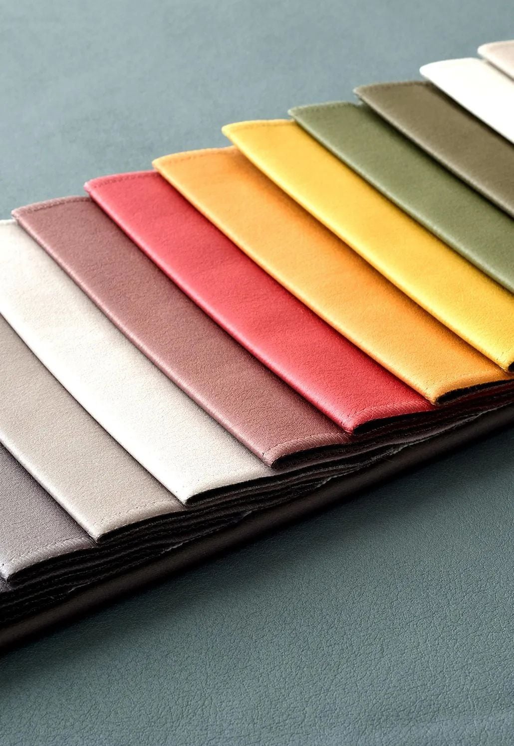 Foulola News:Science Fabric,Soft Leather Result Sofa Fabric - 4 details