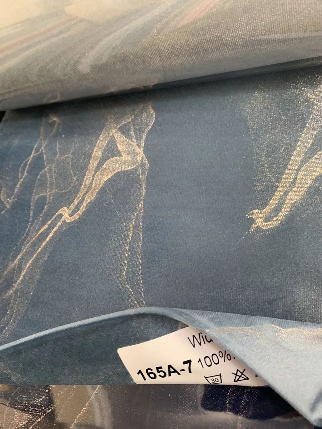 17 Foulola News: 165AB# Velvet factory