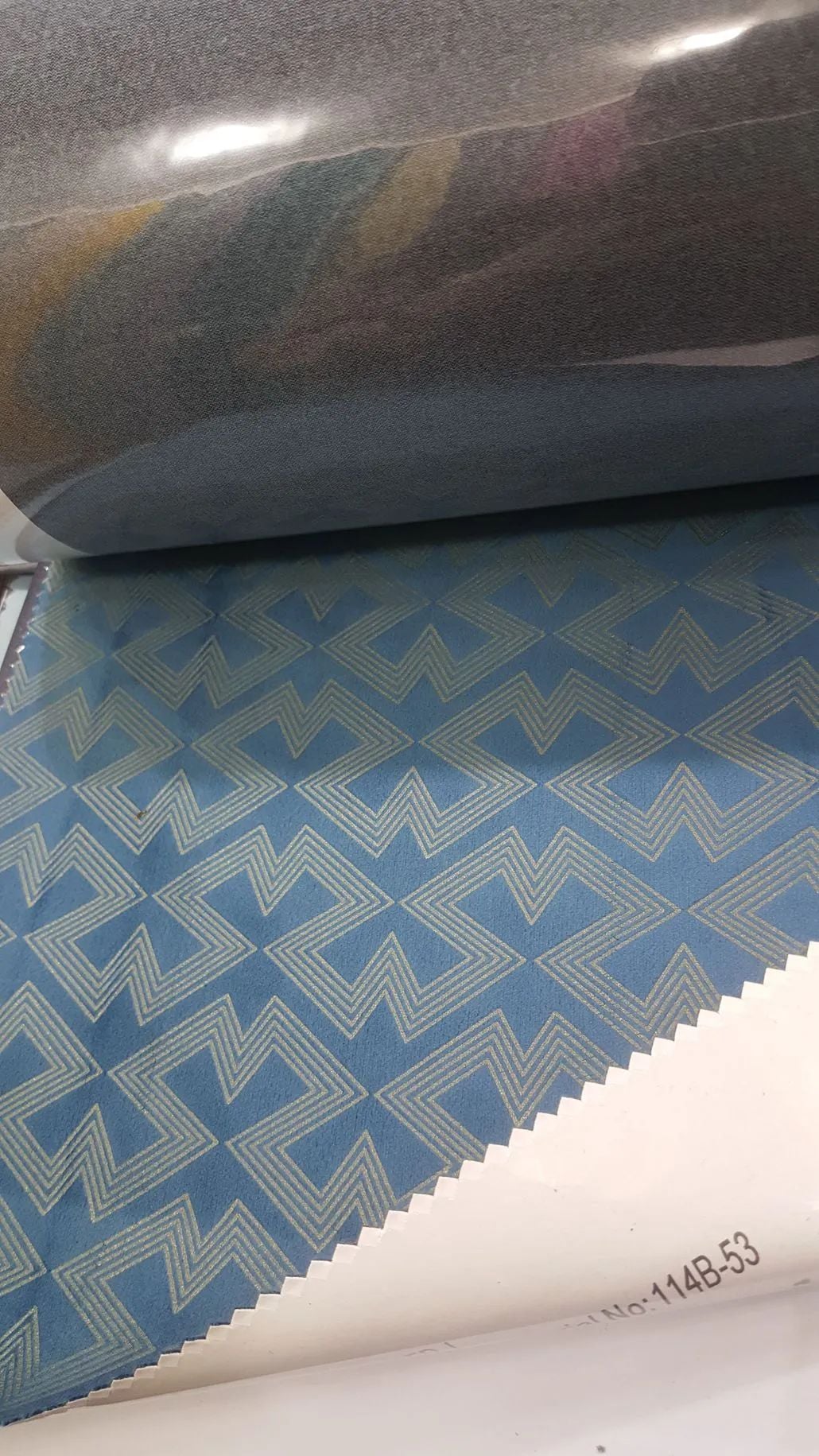 74 Foulola News:Blackout Velvet 114#AB Series supplier