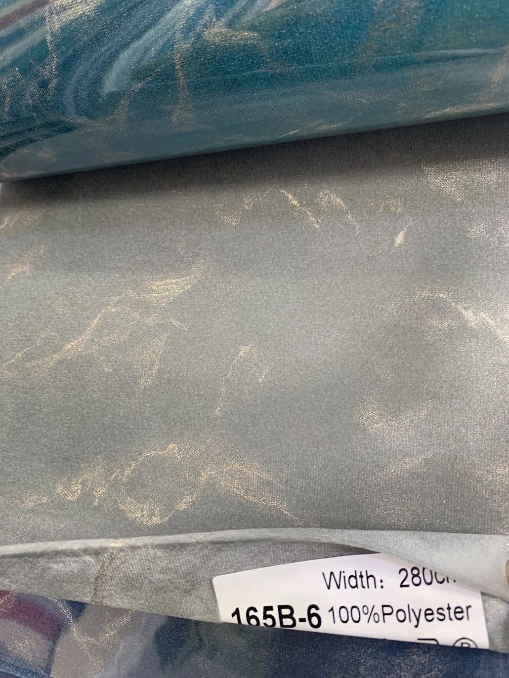 26 Foulola News: 165AB# Velvet details