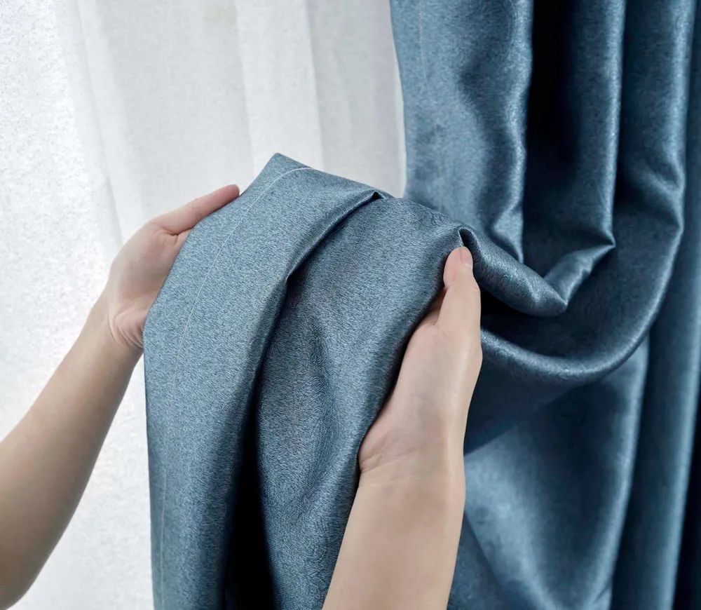 26 Foulola News: 2.8m DY/34# Series, Embossed Linen Style Blackout details