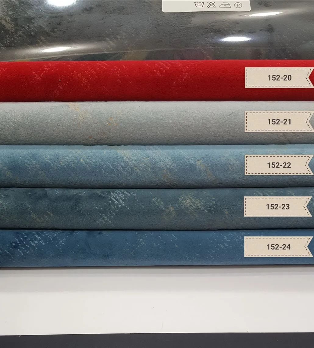 9 Foulola News:Blackout Velvet 152# Series details