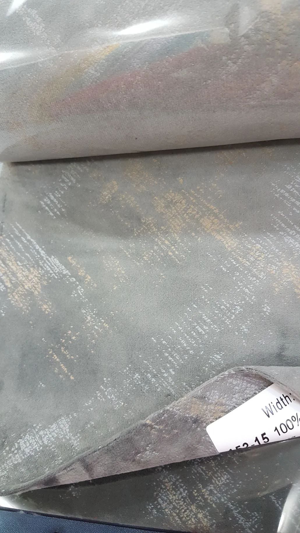 24 Foulola News:Blackout Velvet 152# Series supplier