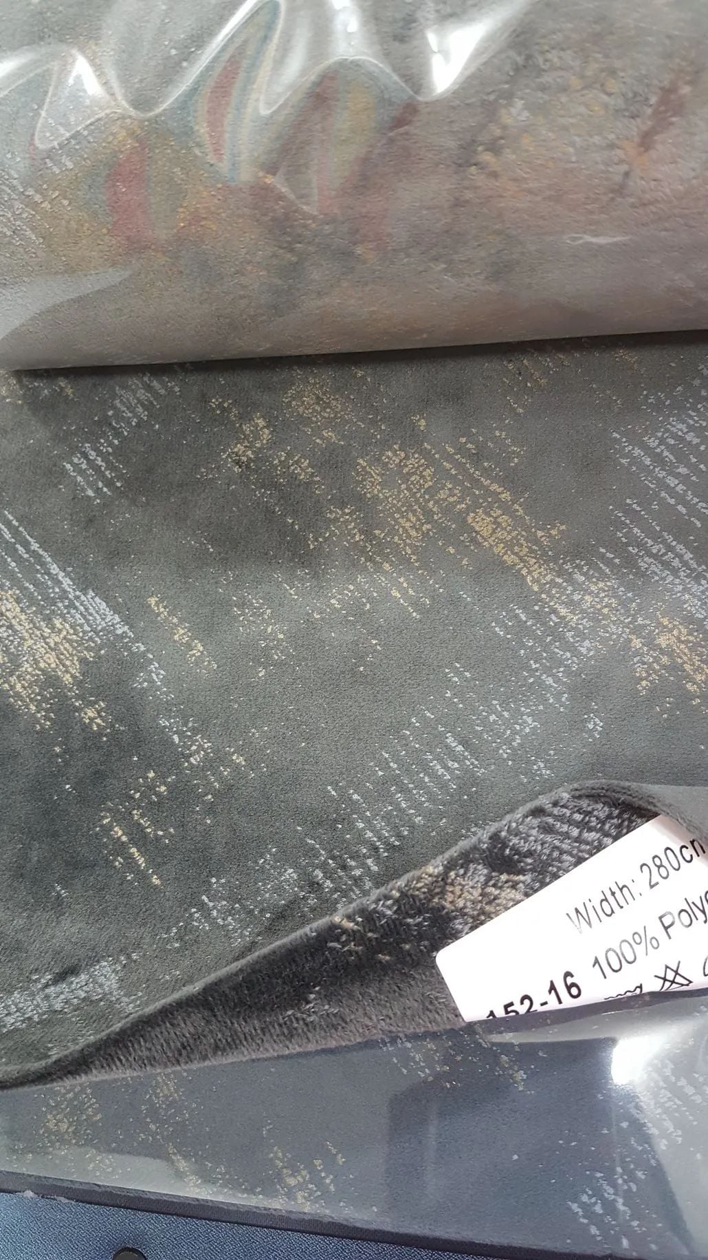 25 Foulola News:Blackout Velvet 152# Series factory