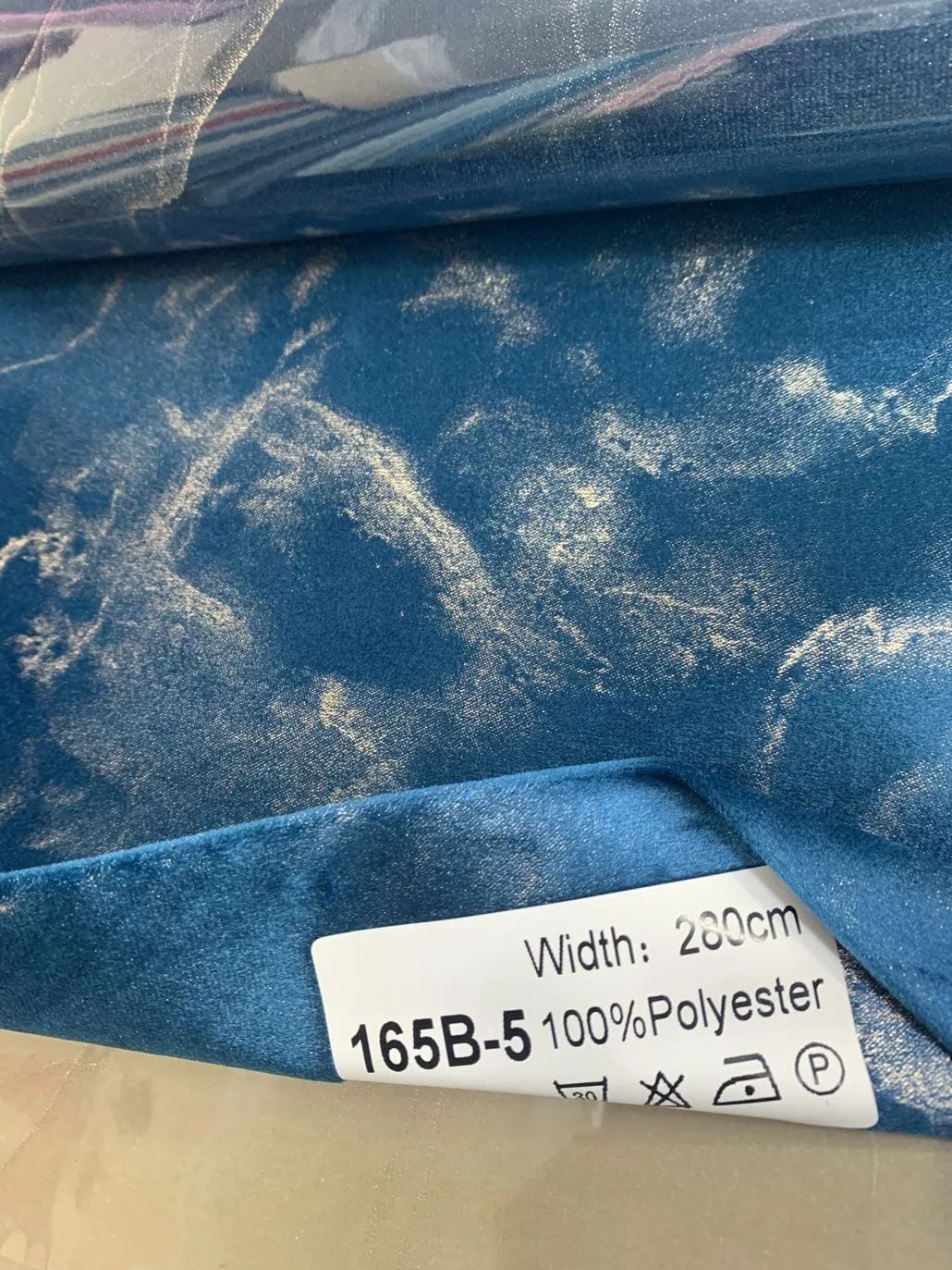 25 Foulola News: 165AB# Velvet factory