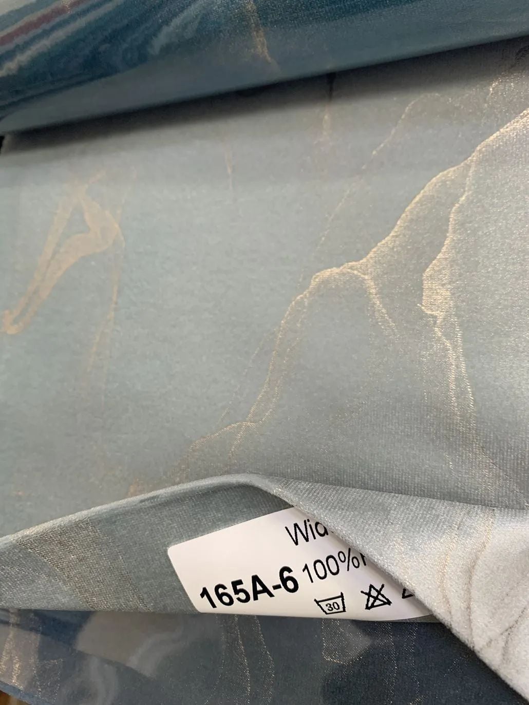 16 Foulola News: 165AB# Velvet factory