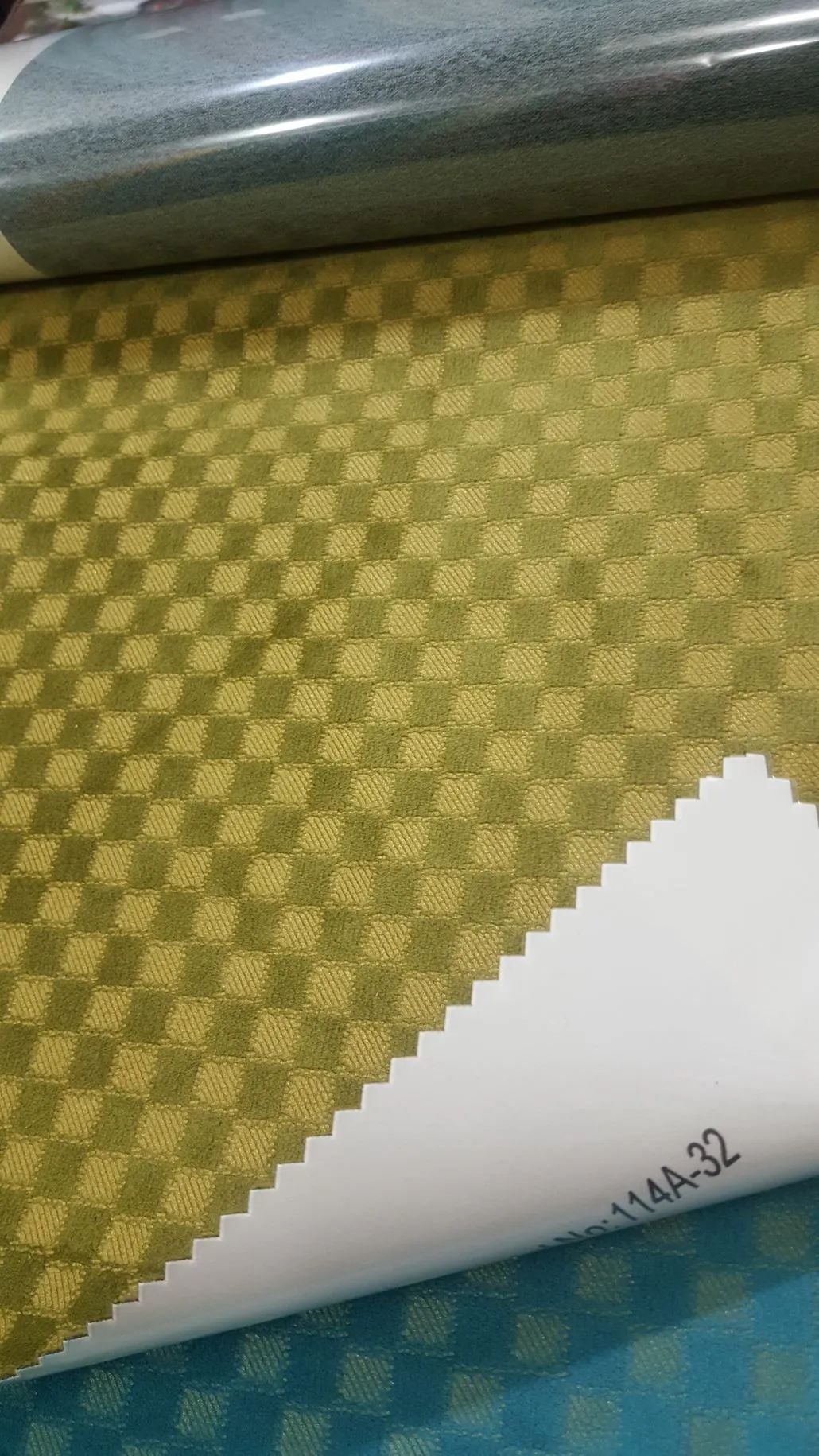 28 Foulola News:Blackout Velvet 114#AB Series supplier