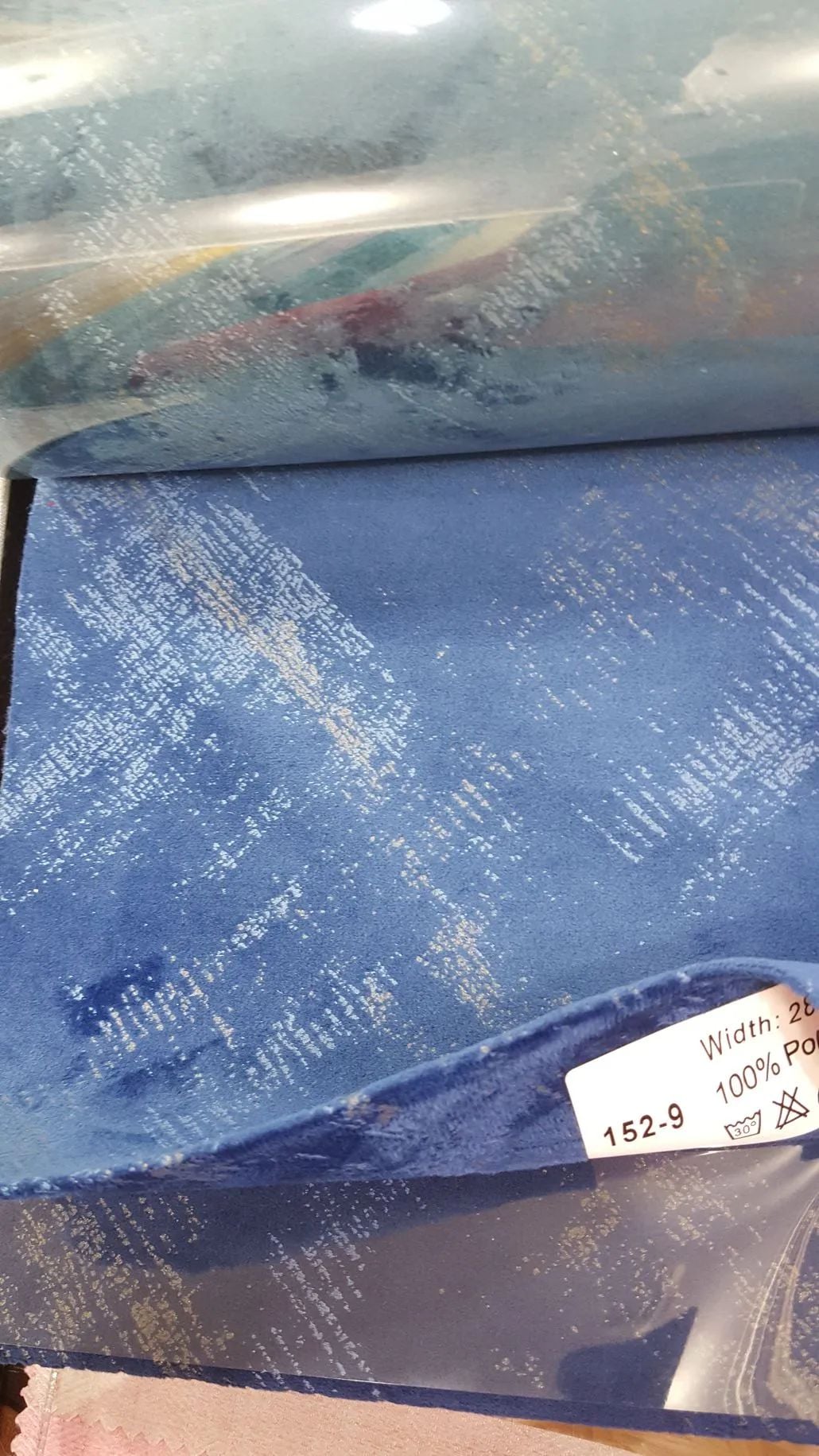 18 Foulola News:Blackout Velvet 152# Series details