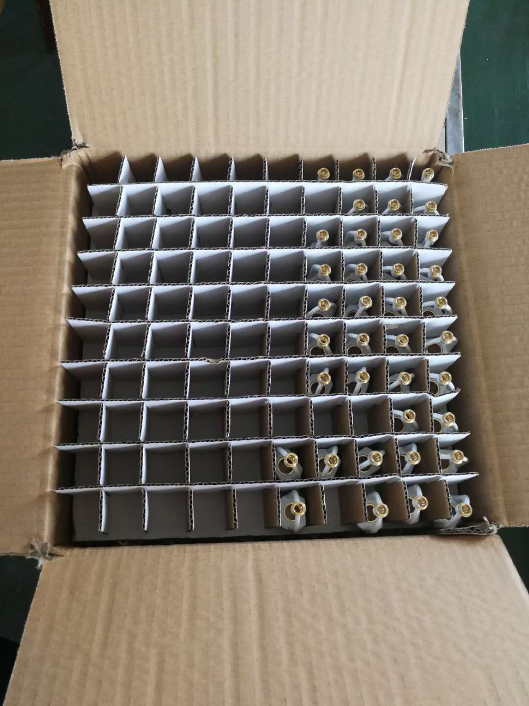 Packaging & shipping specifications