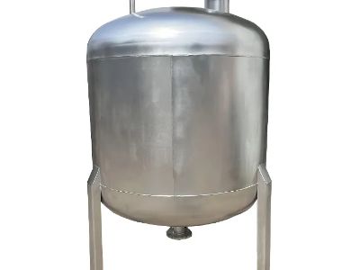 Choosing Between Single-Use and Reusable IBCs