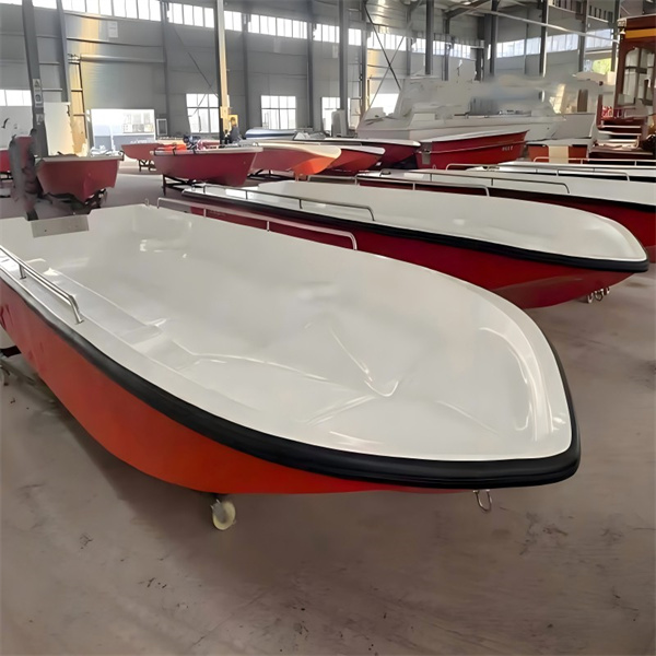Boat Gel Coat Clear로 유지 관리 시간과 비용을 줄이세요.