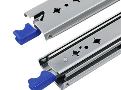 How to remove a drawer on runners