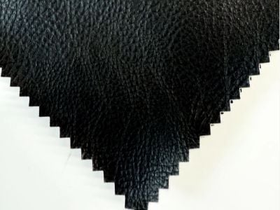 جلد البولي يوريثان (PU) مقابل جلد البولي فينيل كلورايد (PVC) للأريكة: أيُّهما أفضل للأثاث التجاري؟