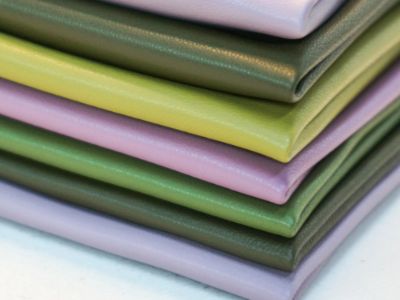 كيف يستخدم الجلد الصناعي في صناعة السيارات لمقاعد الداخلية
