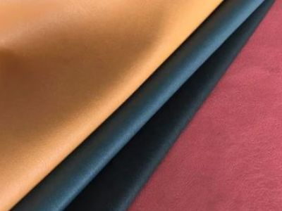 ما مدى متانة جلد المايكروفيبر مقارنةً بجلود PU وPVC؟
