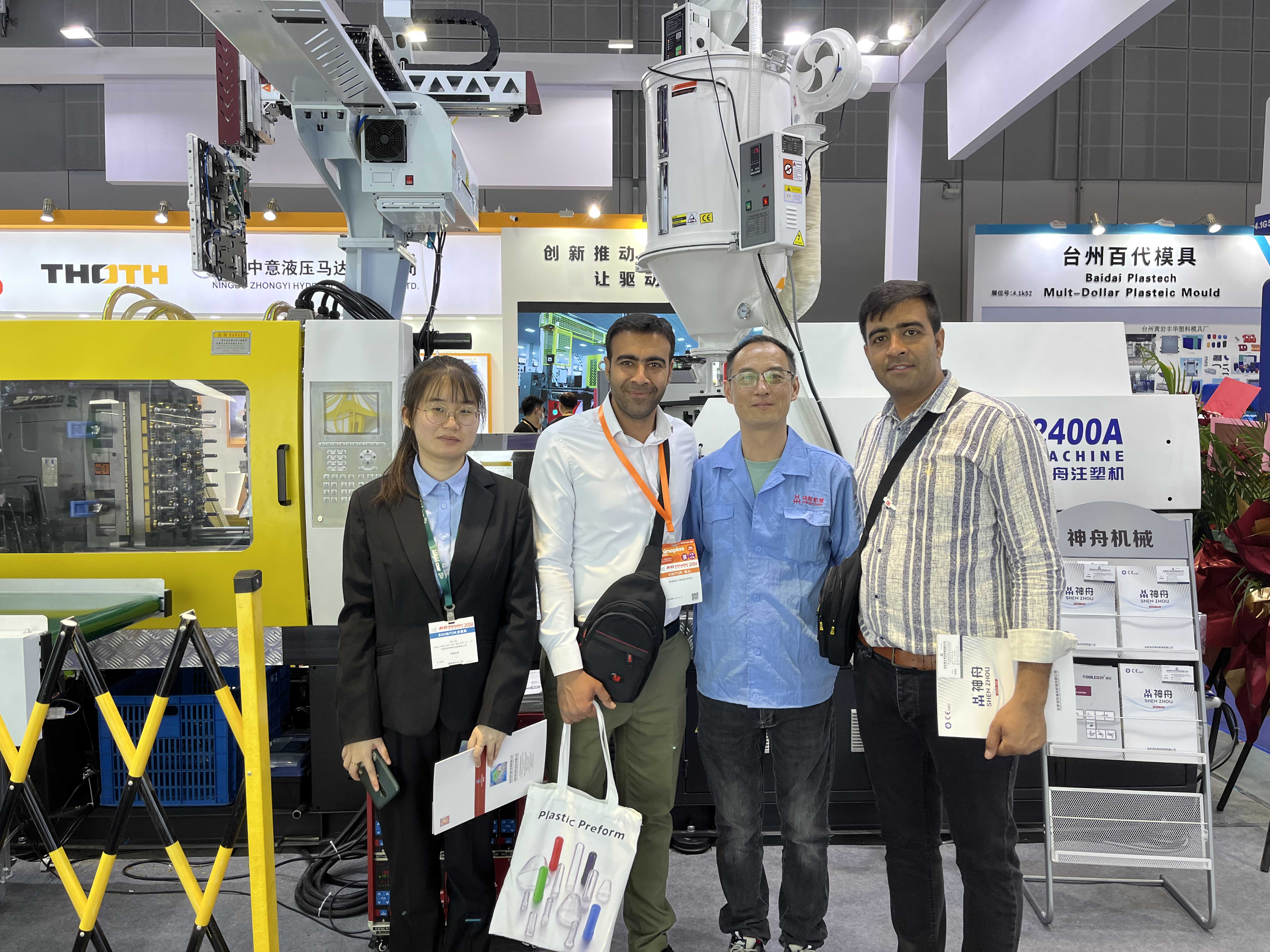 plastic bristle head single household injection molding machine-18