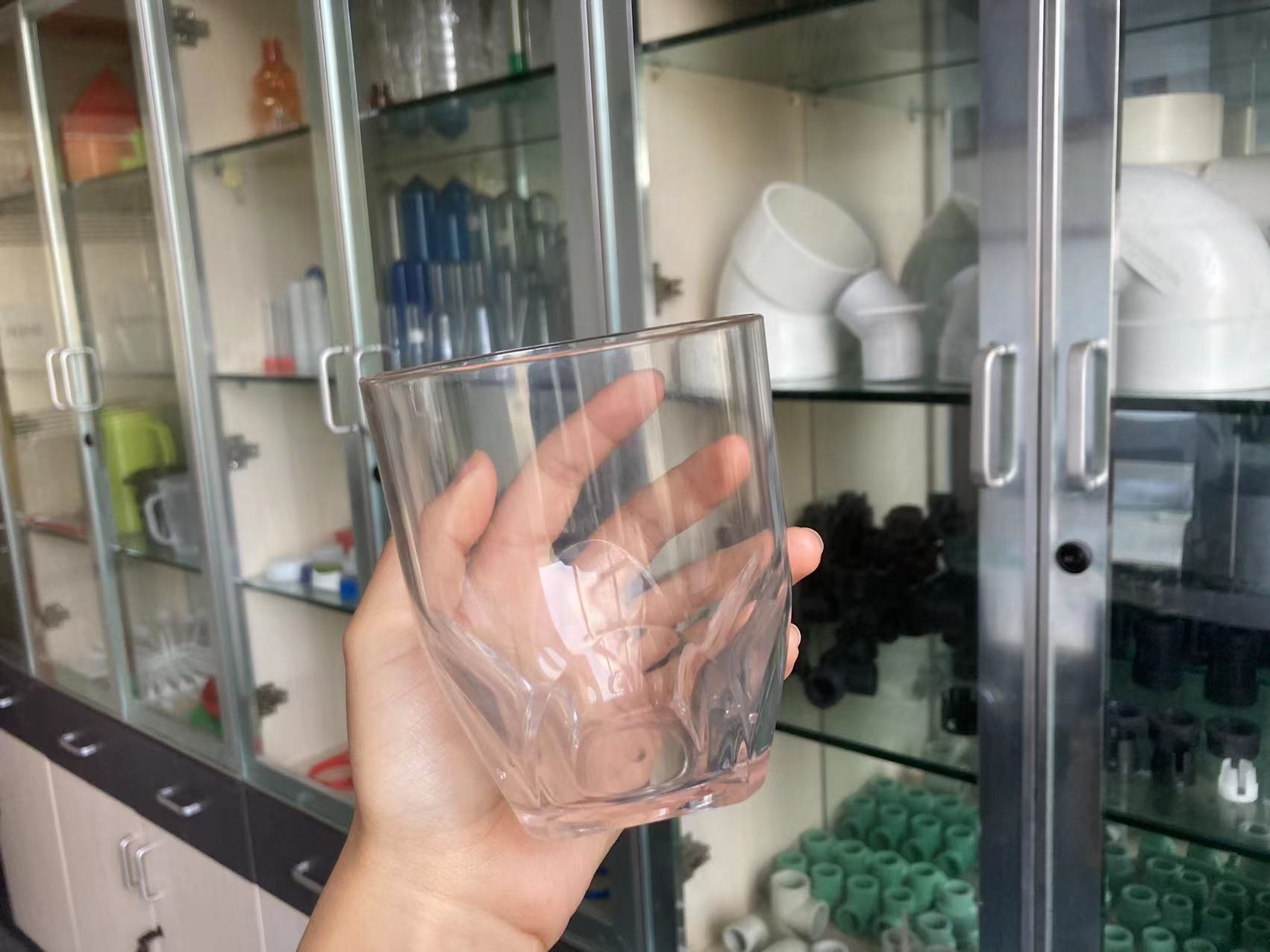 plastic cups with lids making injection molding machine-1