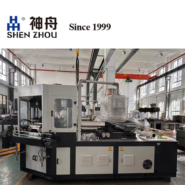 Cost-effective and eco-friendly production with PP blow moulding machine
