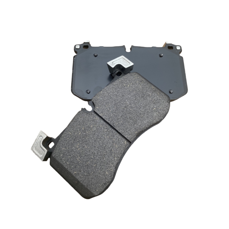 High Quality 0004201303 Auto Brake Pads Accessories Car Accessory Auto Brake Pads Systems manufacture
