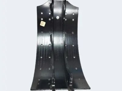 Plaquettes de frein en céramique ou semi-métalliques : laquelle convient à votre véhicule ?