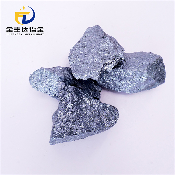 How silicon improves the strength and durability of steel?