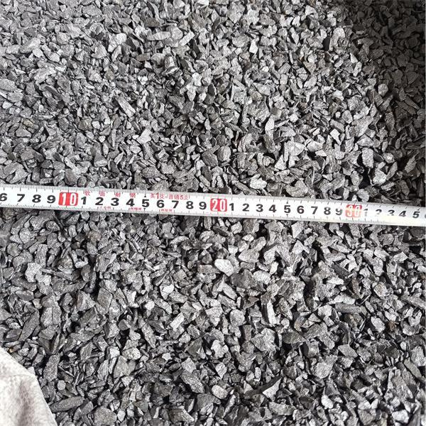 Widely used in foundries, steel plants, and other metalworking industries.