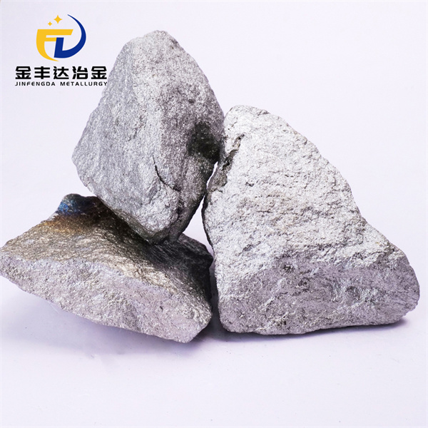 Enhancing efficiency and reducing emissions with low carbon silico manganese