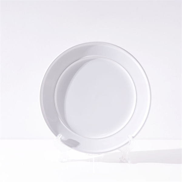 Elevate Your Table Setting with White Dinner Plates
