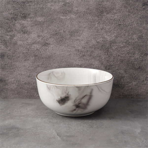 The intricate designs and craftsmanship of Chinese ceramic bowls