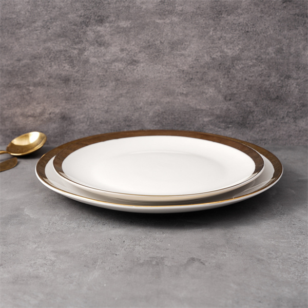 Durable and dishwasher-safe porcelain for easy cleanup
