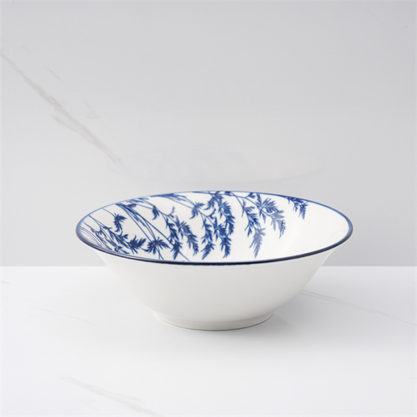 Convenient and practical ceramic cereal bowls for everyday use.