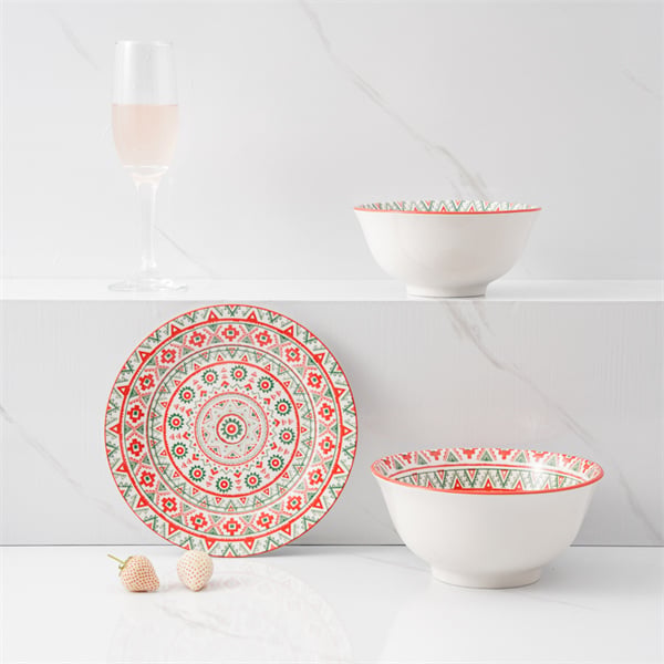 Create memorable meals with luxurious porcelain china dinnerware sets.