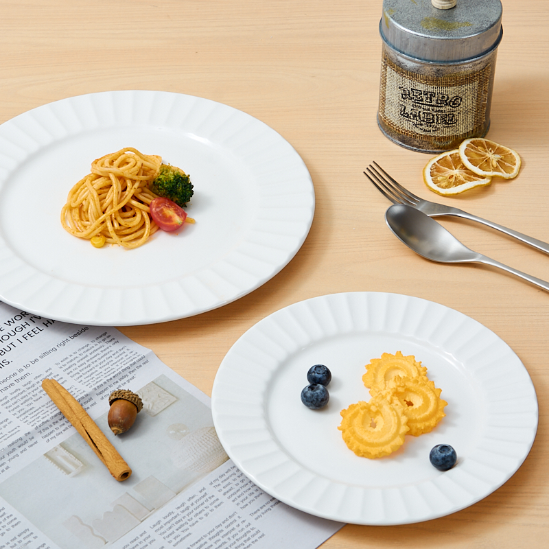 Modern White Relief Flat Plate Dish Customizable for Parties Wholesale Service for Restaurants Hotels & Families manufacture