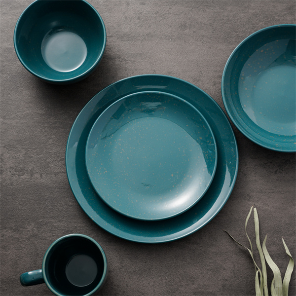 Discover the allure of a vintage porcelain dinner se