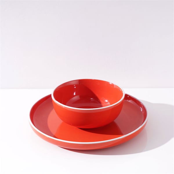 How to showcase your culinary creations with stylish plates and bowls