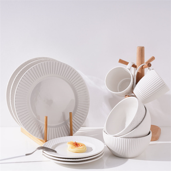 Add a touch of sophistication to your kitchen with an elegant ceramic dinner se
