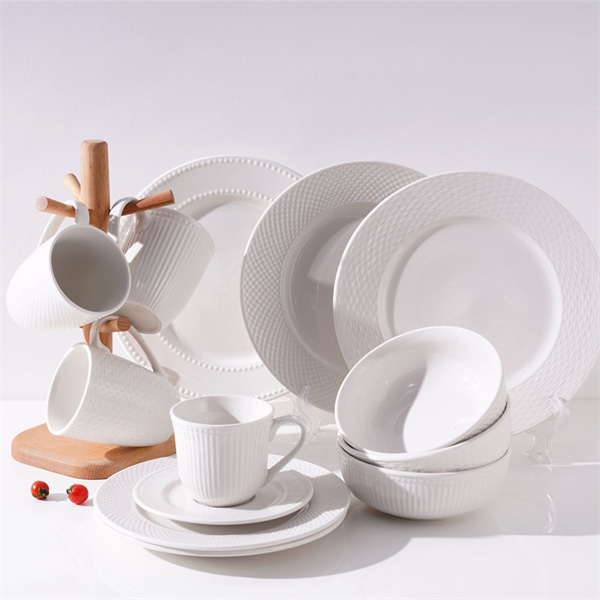 Create Lasting Memories with Beautifully Crafted Ceramic Tableware Sets