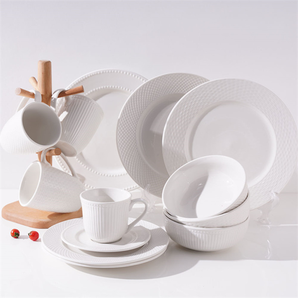 Elevate Your Everyday Meals with High-Quality Ceramic Dinnerware