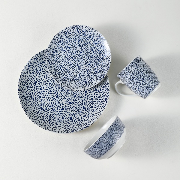 Add a Touch of Elegance to Your Table with Stoneware Dinnerware Se