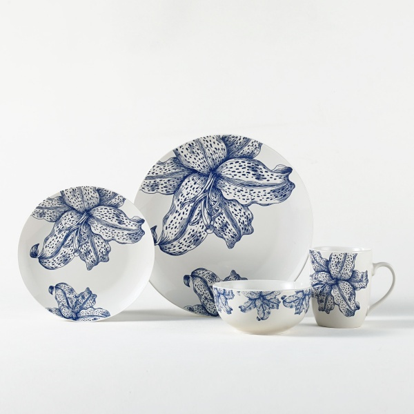 Add a touch of history to your table with exquisite vintage stoneware dinnerware.