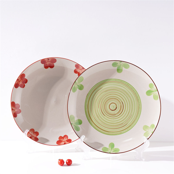 Set the Table in Style with a Matching Plate Se