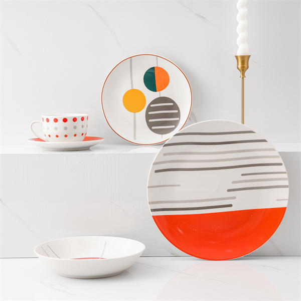 Choosing the Right Dinnerware Set for Everyday Use