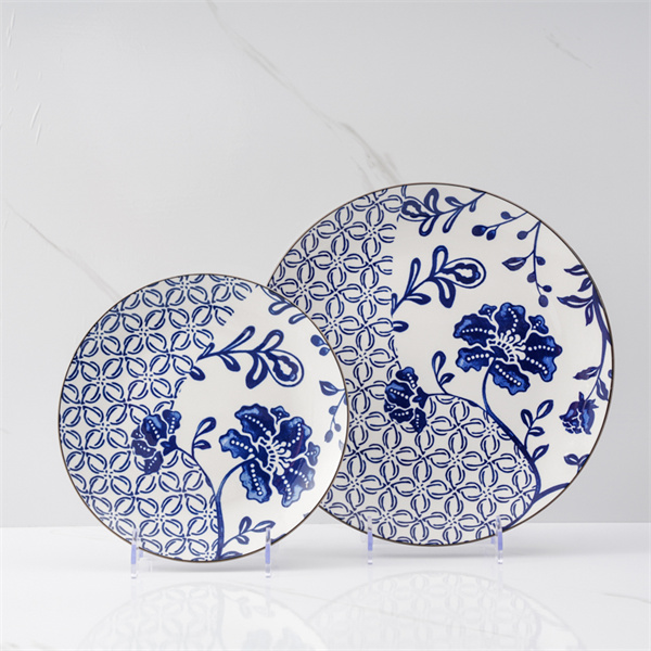 Chinese Porcelain Dinner Se