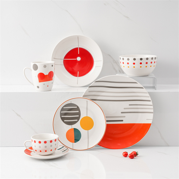 Save big on exquisite dinnerware sets in our sale event.